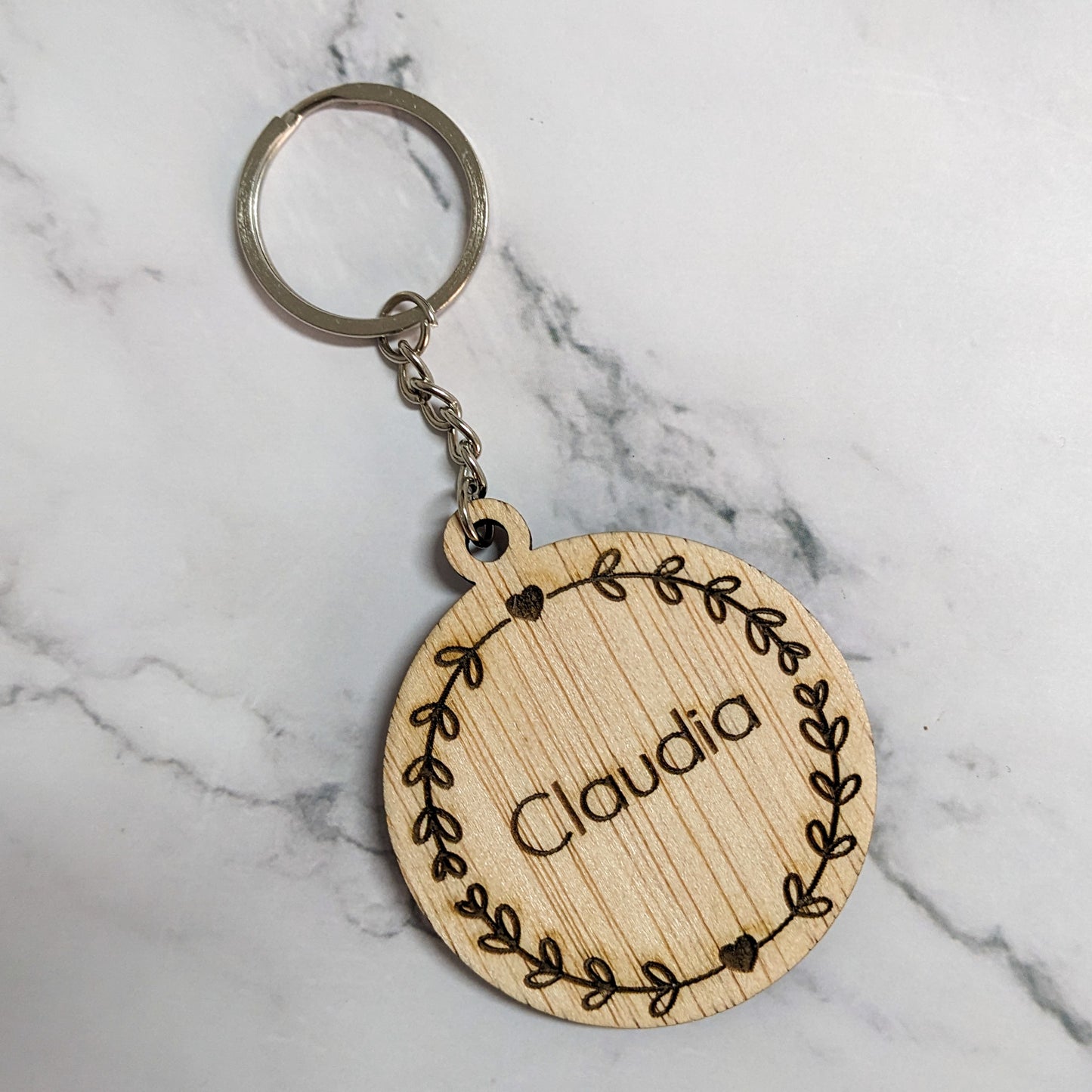 Llavero madera corona Claudia