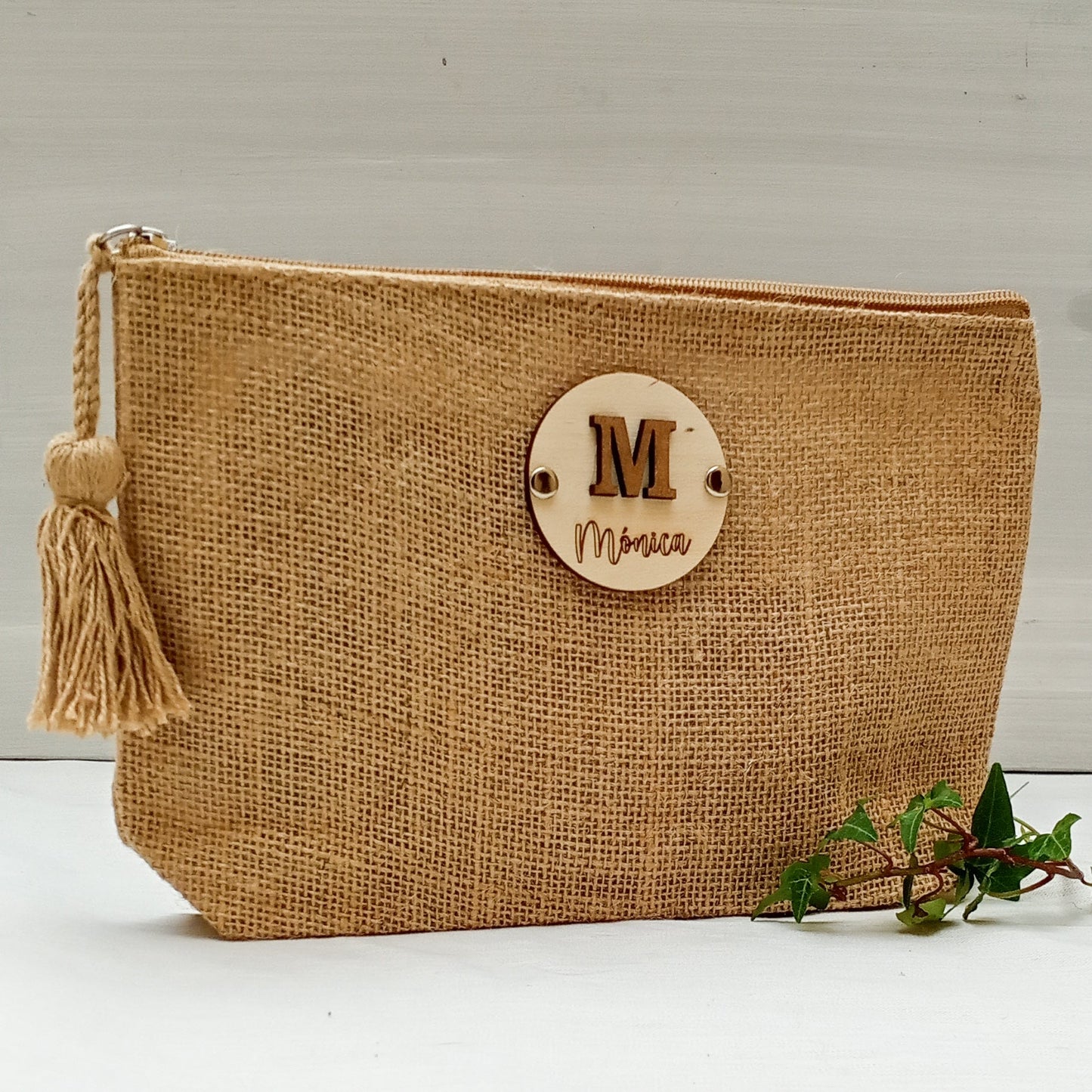 Neceser círculo madera- Inicial y nombre