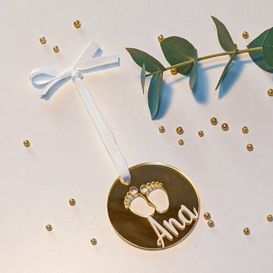 Bola Navidad metacrilato oro Piececitos Bebé-Nombre