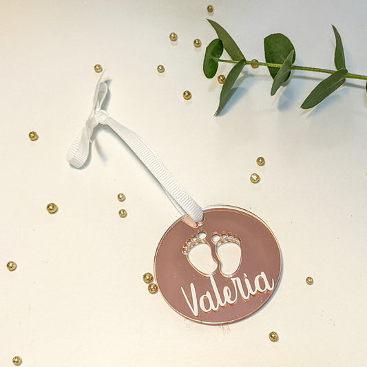 Bola Navidad metacrilato rosa Piececitos Bebé-Nombre